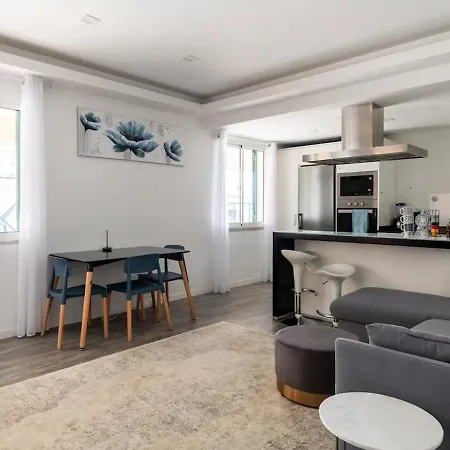 Lovely 1-bedroom With Parking Ocean View Apartament Funchal (Madeira)