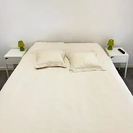 Lovely 1-bedroom With Parking Ocean View *