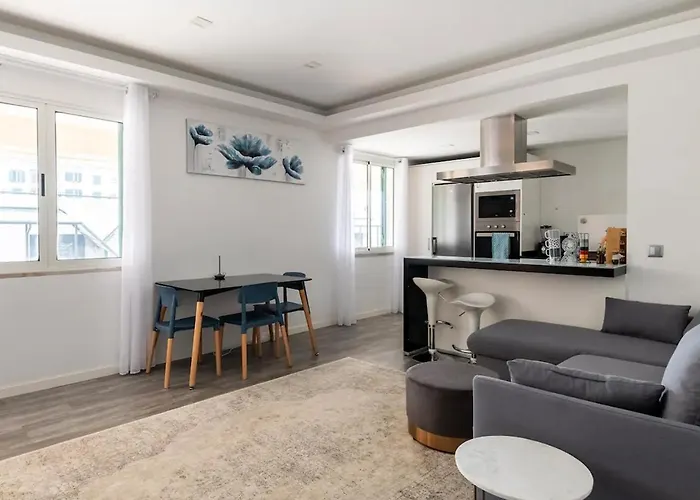 Lovely 1-bedroom With Parking Ocean View Διαμέρισμα Φουνκάλ
